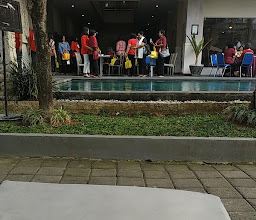 Puri Saron Hotel Denpasar photo