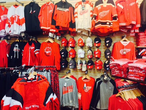 Sportswear Store «Rally House Livonia», reviews and photos, 13525 Middlebelt Rd, Livonia, MI 48150, USA