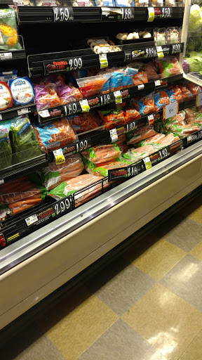 Grocery Store «Food Lion», reviews and photos, 12532 Tidewater Trail, Saluda, VA 23149, USA