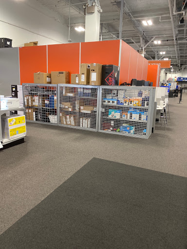 Electronics Store «Best Buy», reviews and photos, 1 Garden State Plaza Blvd, Paramus, NJ 07652, USA
