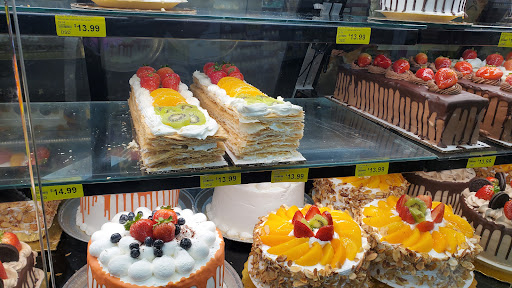 Grocery Store «El Super», reviews and photos, 650 N Euclid St, Anaheim, CA 92801, USA