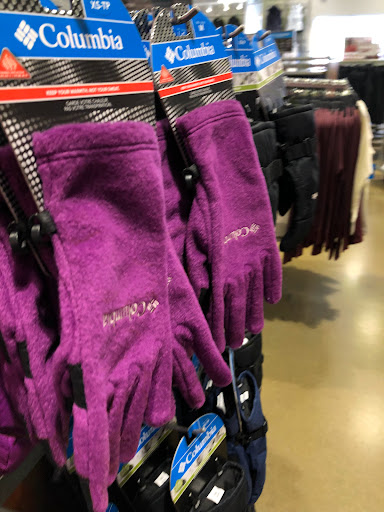 Sportswear Store «Columbia Sportswear Outlet Store at Houston Premium Outlets», reviews and photos, 29300 Hempstead Rd, Cypress, TX 77433, USA
