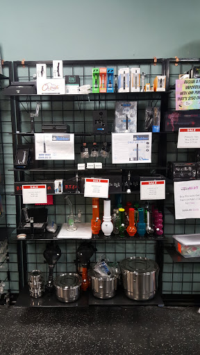 Tobacco Shop «Wild Side Smoke Shop», reviews and photos, 776 Thousand Oaks Blvd, Thousand Oaks, CA 91360, USA