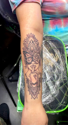 Explore bf gf tattoo ideas, creative tattoo ideas in Meridian, available at Creative Pain Tattoo Studio