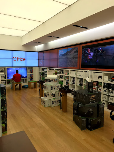 Computer Store «Microsoft Store», reviews and photos, 5015 Westheimer Rd A2421, Houston, TX 77056, USA