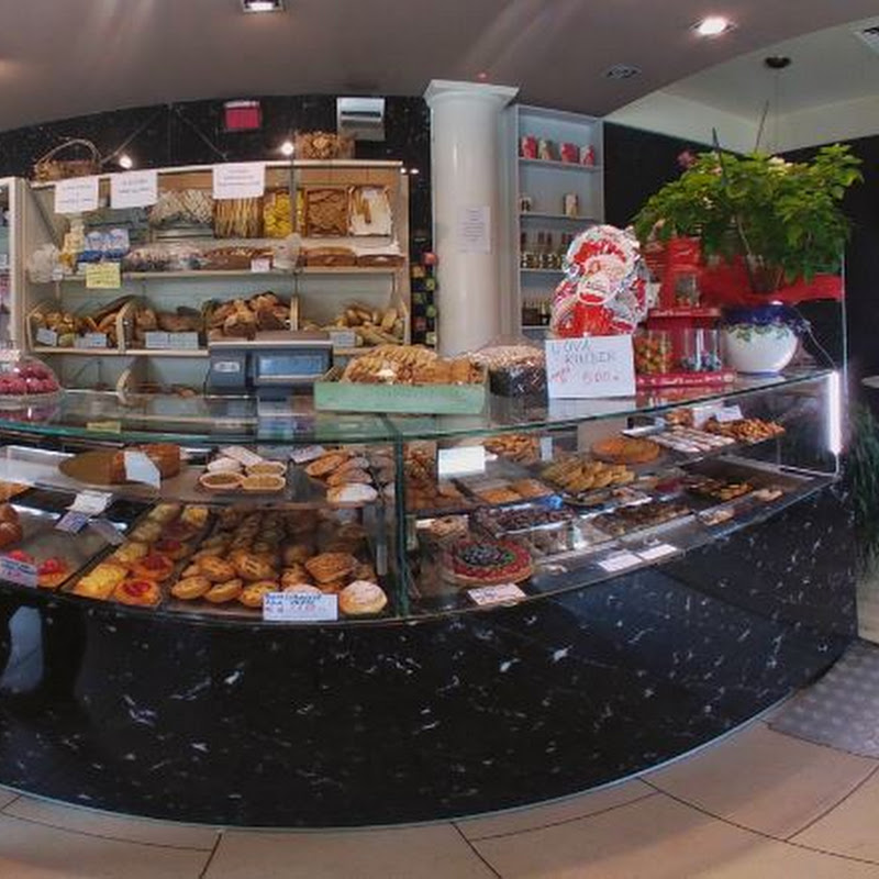 Costa Bakery