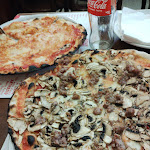 Photo n°1 de l'avis de Stephen. fait le 12/11/2023 à 22:38 sur le  Pizzeria Formula 1 à Rome