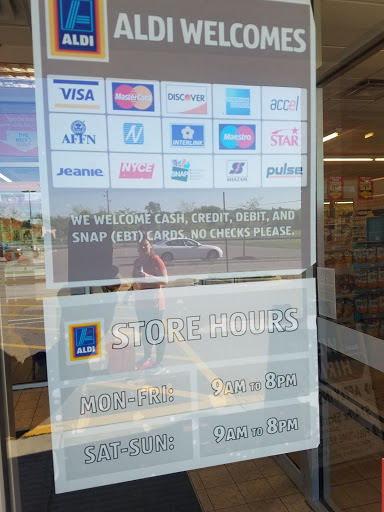 Supermarket «ALDI», reviews and photos, 1451 Riverwood Dr, Burnsville, MN 55337, USA