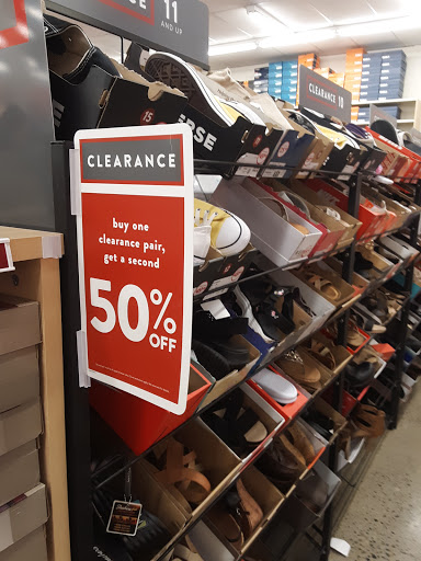 Shoe Store «Famous Footwear Outlet», reviews and photos, 1332 Lum Rd, Centralia, WA 98531, USA