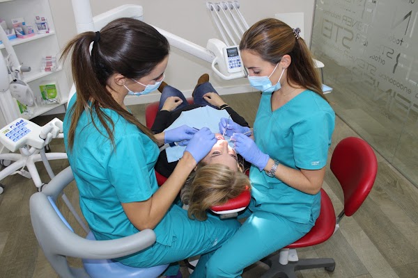 Clinica Dental Doctoras Garcia y Gil