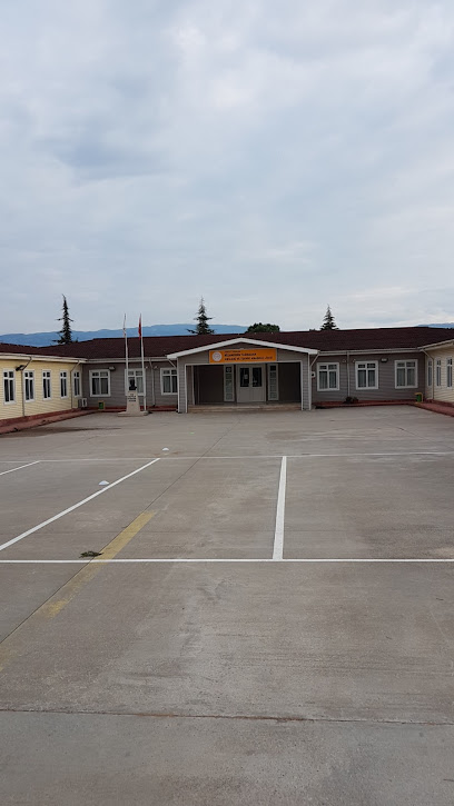 Nizameddin Yağıbasan Mesleki ve Teknik Anadolu Lisesi