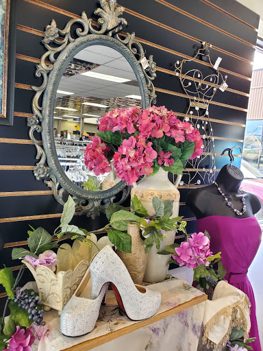 Thrift Store «Union Gospel Mission Store», reviews and photos, 885 Commercial St NE, Salem, OR 97301, USA