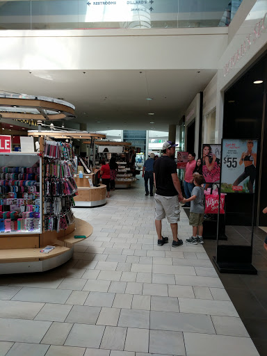 Shopping Mall «Rolling Oaks Mall», reviews and photos, 6909 N Loop 1604 E, San Antonio, TX 78247, USA