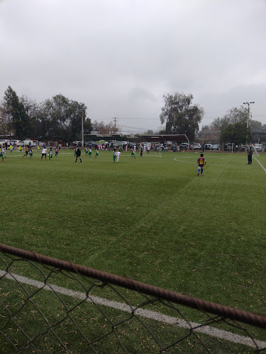 Opiniones de Cancha Juventud San Martin en Colina - Campo de fútbol