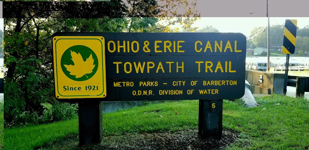 Ohio and Erie towpath trail