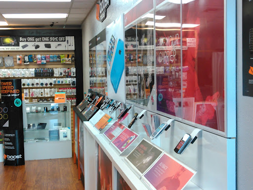 Telecommunications Service Provider «Boost Mobile Store», reviews and photos, 9655 Elk Grove Florin Rd #4, Elk Grove, CA 95624, USA