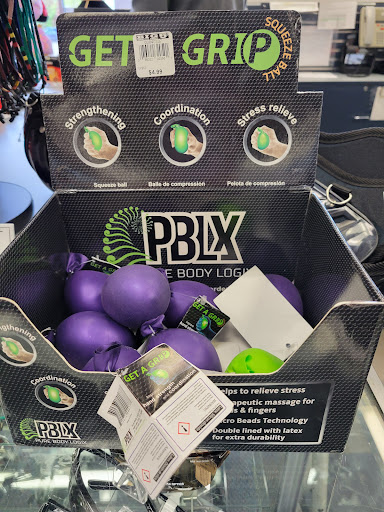 Sporting Goods Store «Big 5 Sporting Goods - McMinnville», reviews and photos, 2525 OR-99W, McMinnville, OR 97128, USA