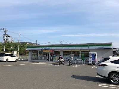 ファミリーマート 京田辺市役所前店