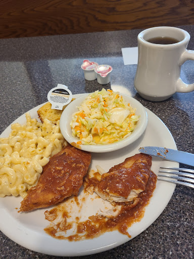 517 Lombard St, Clarence, IA 52216, USA