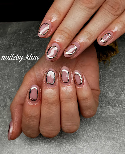 Comentarii opinii despre Tuba Klaudia - Kéz- és lábápoló, Műkörömépítő