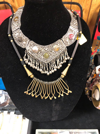 Thrift Store «Bargain Box Thrift Shop», reviews and photos, 1350 W Flagler St, Miami, FL 33135, USA