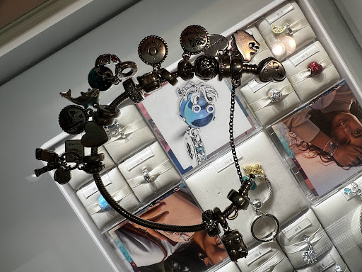 Jeweler «REEDS Jewelers», reviews and photos, 300 Mary Esther Blvd #102, Mary Esther, FL 32569, USA