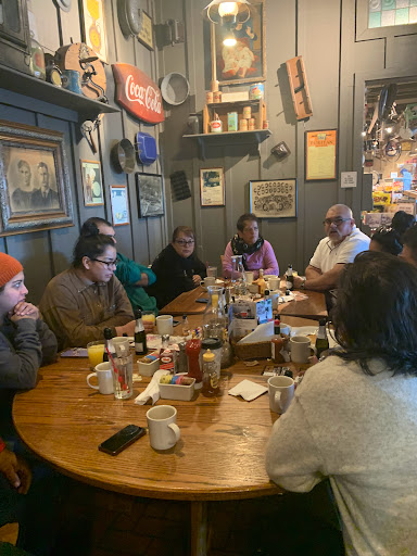 American Restaurant «Cracker Barrel Old Country Store», reviews and photos, 2697 Highwood Blvd, Smyrna, TN 37167, USA