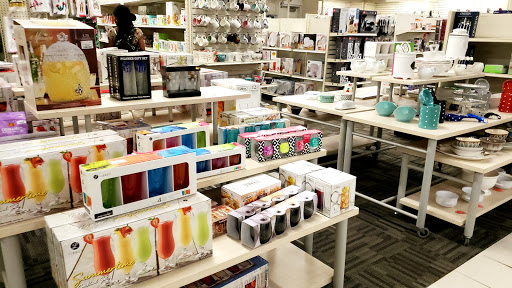 Clothing Store «Burlington Coat Factory», reviews and photos, 3333 N State Rd 7, Lauderdale Lakes, FL 33319, USA