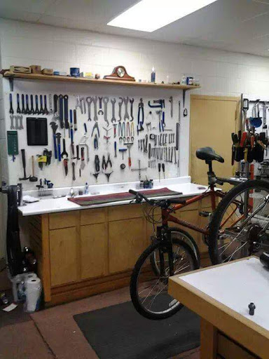 Bicycle Store «Buckroe Beach Bicycle Shop», reviews and photos, 220 Buckroe Ave, Hampton, VA 23664, USA