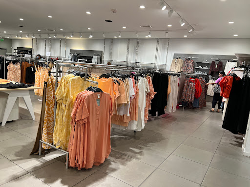 Clothing Store «H&M», reviews and photos, 1220 Great Mall Dr, Milpitas, CA 95035, USA