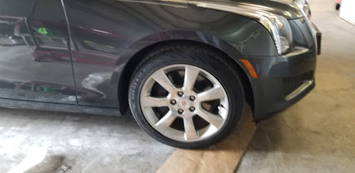 Auto Body Shop «EYT AUTO BODY REPAIR SHOP», reviews and photos, 46 Stone Hill Rd, Oswego, IL 60543, USA