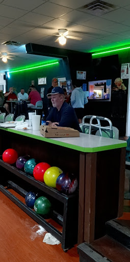 Bowling Alley «Hi-Way Lanes», reviews and photos, 400 N Morton St, Franklin, IN 46131, USA