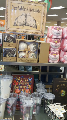 Used Book Store «2nd & Charles», reviews and photos, 17636 Garland Groh Blvd, Hagerstown, MD 21740, USA