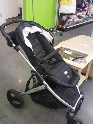 Thrift Store «Goodwill Retail & Donation Center», reviews and photos