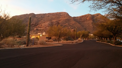 Dinner Theater «Mystery & Magic Dinner Theater Playhouse at the Five Palms», reviews and photos, 3500 E Sunrise Dr, Tucson, AZ 85718, USA