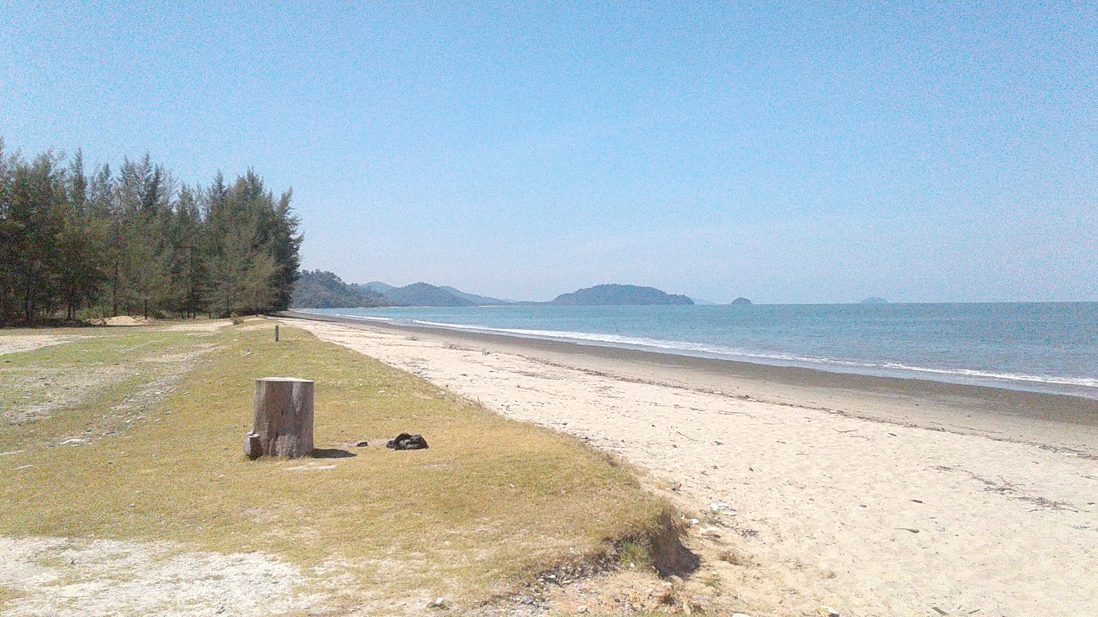 Talae Nok Beach的照片 带有米色沙子表面