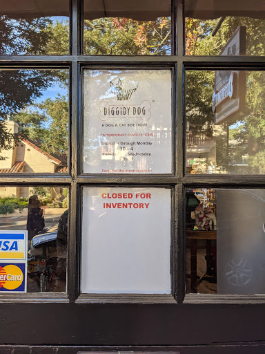 Pet Supply Store «Diggidy Dog», reviews and photos, Ocean Ave & Monte Verde St, Carmel-By-The-Sea, CA 93923, USA