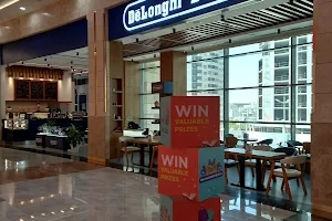 Delonghi Lounge image