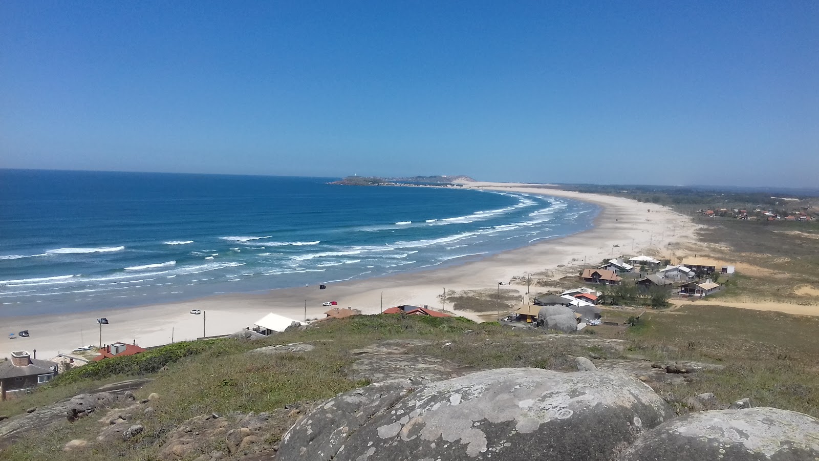 Fotografija Praia de Ipua priljubljeno mesto med poznavalci sprostitve