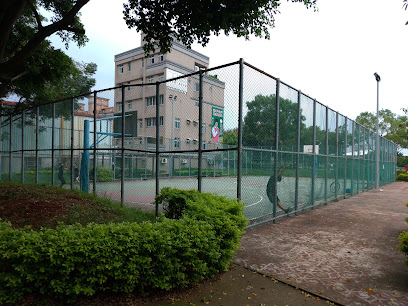 广六公园篮球场