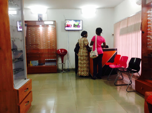 Corporate eye clinic, 33 Osuntokun Avenue Old Bodija,, Ibadan, Nigeria, Doctor, state Oyo