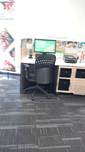 Print Shop «FedEx Office Print & Ship Center», reviews and photos, 11904 Market St, Reston, VA 20190, USA