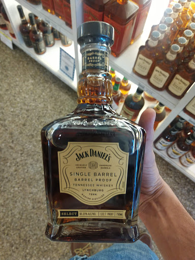 Liquor Store «Mecklenburg County ABC Store #16», reviews and photos, 3425 Pineville-Matthews Rd, Charlotte, NC 28226, USA