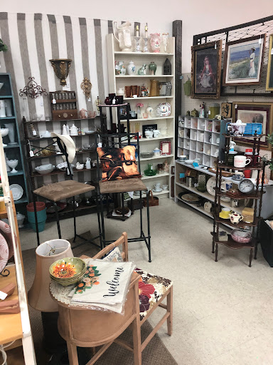 Longleaf Antique & Flea Mall