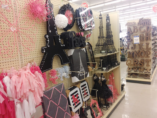 Craft Store «Hobby Lobby», reviews and photos, 7061 W 159th St B, Tinley Park, IL 60477, USA
