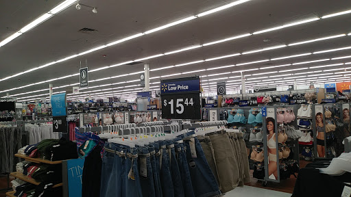 Discount Store «Walmart», reviews and photos, 1180 Fall River Ave, Seekonk, MA 02771, USA