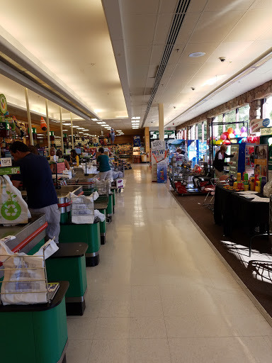 Supermarket «Super Stop & Shop», reviews and photos, 60 Brotherhood Plaza Dr, Washingtonville, NY 10992, USA