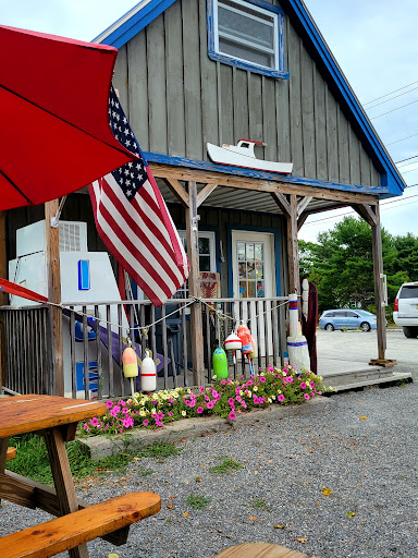 Seafood Market «Dorr Lobster Seafood Market», reviews and photos, 372 Shore Rd, Ellsworth, ME 04605, USA