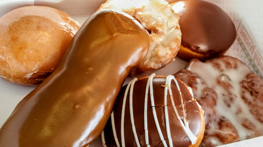 Bakery «Krispy Kreme Doughnuts», reviews and photos, 4302 Tacoma Mall Blvd, Tacoma, WA 98409, USA