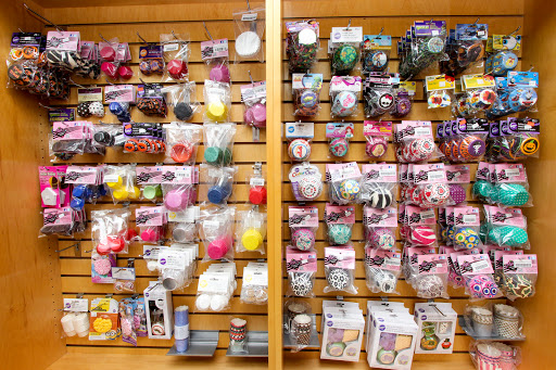 Baking Supply Store «Miles Cake & Candy Supplies», reviews and photos, 8801 SW 132nd St, Miami, FL 33176, USA